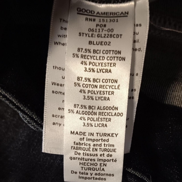 Good American Jeans - Picture 5 of 5